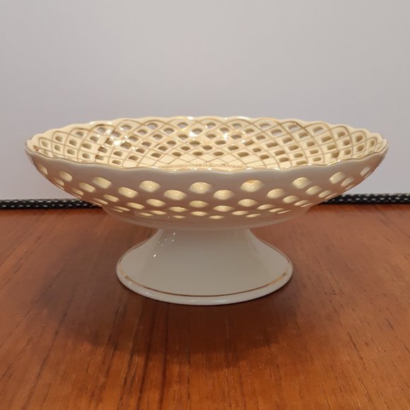 Porcelain Pedestal - Gold Dragons - Picture 3 of 8